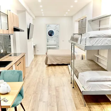 公寓 Family Flat *